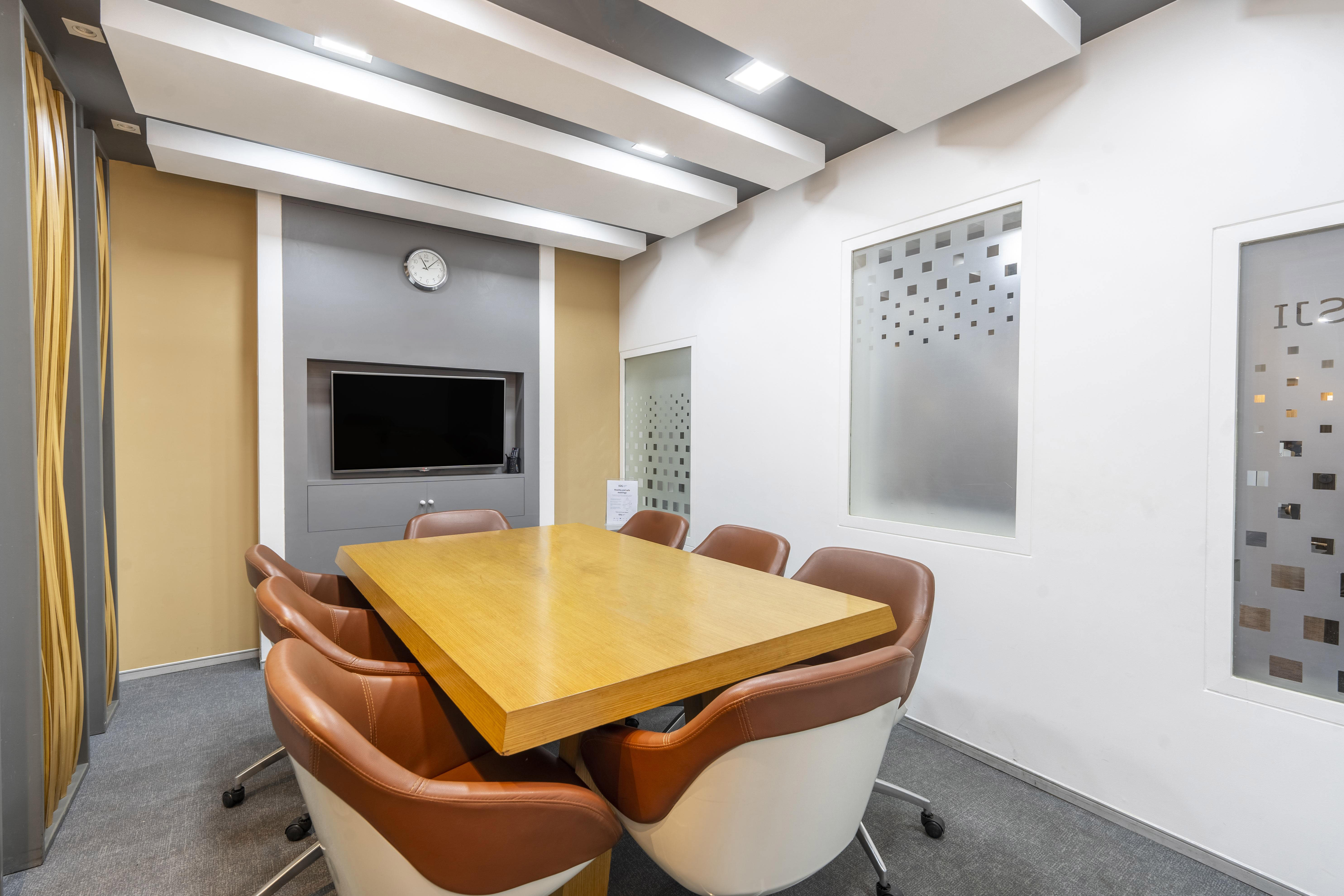 Alpha Building photo 3