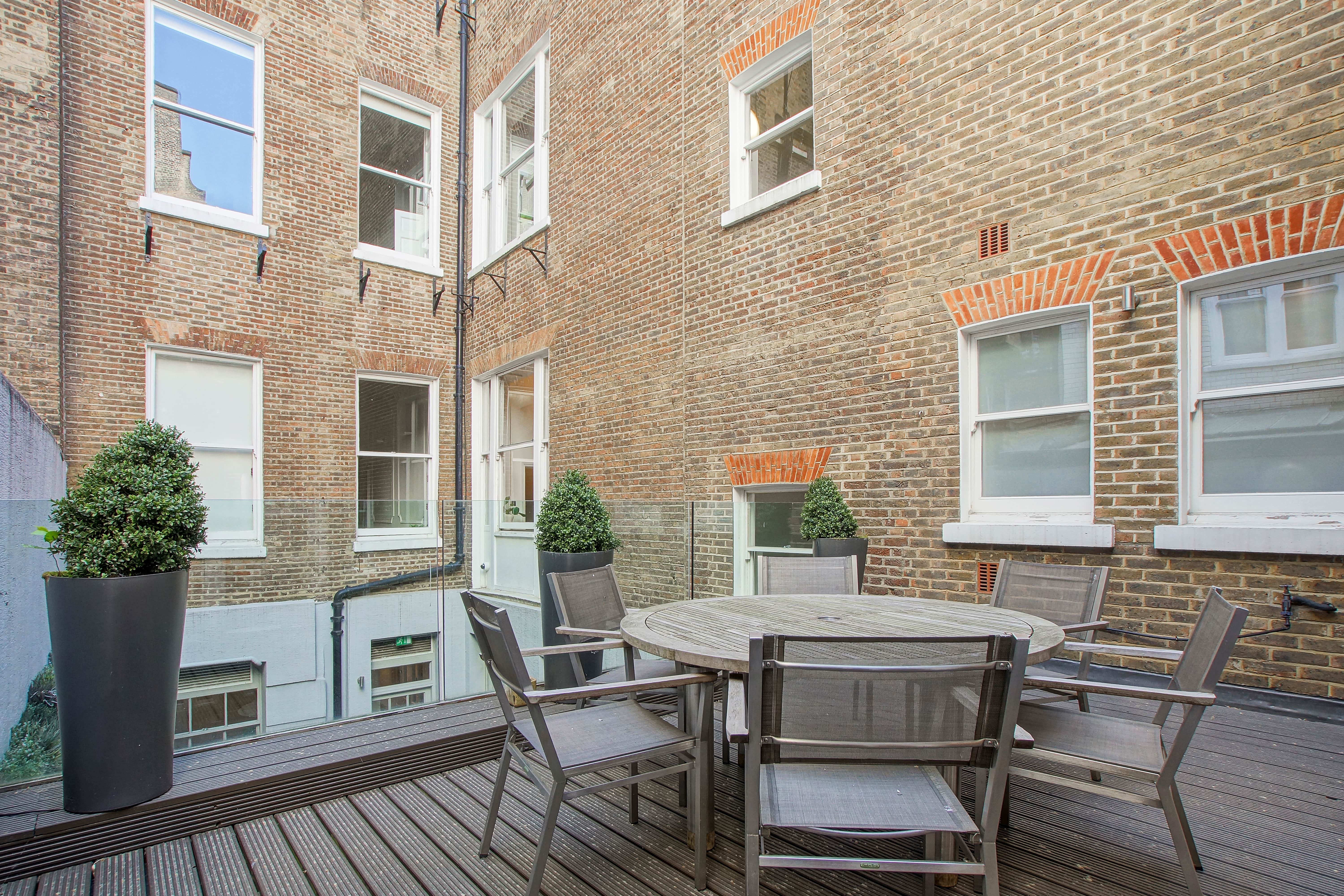 18 Cavendish Square photo 4