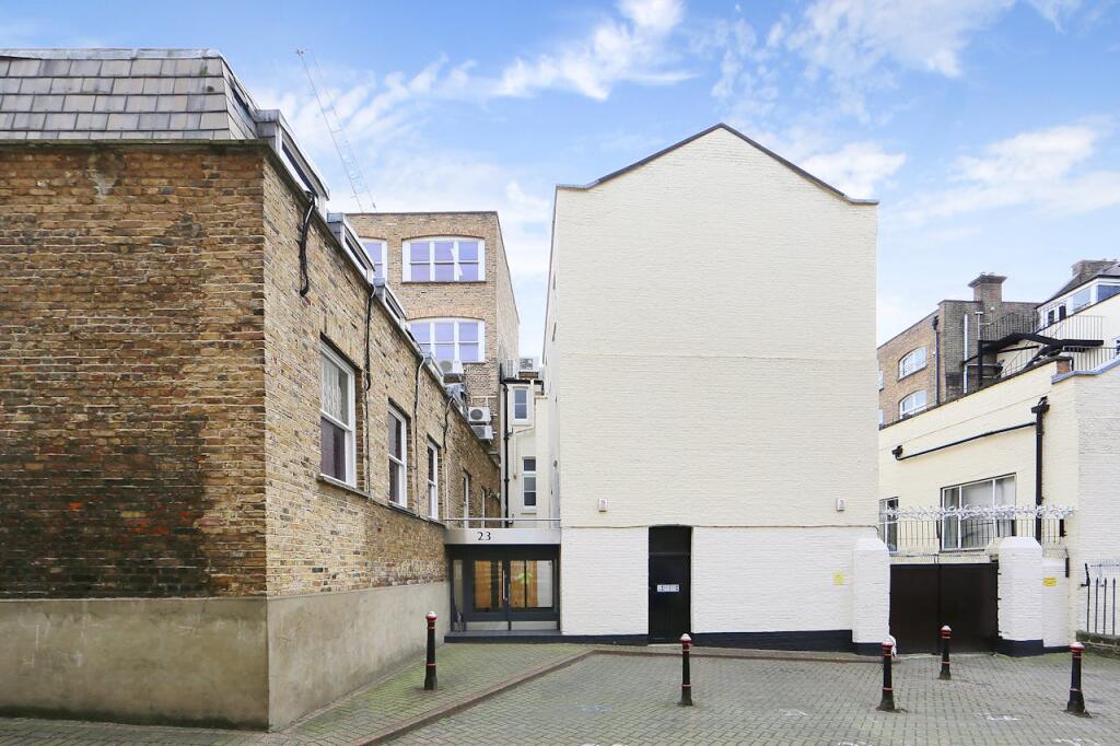 23 Clerkenwell Close