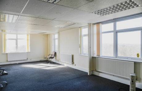 Kingswood House photo 3