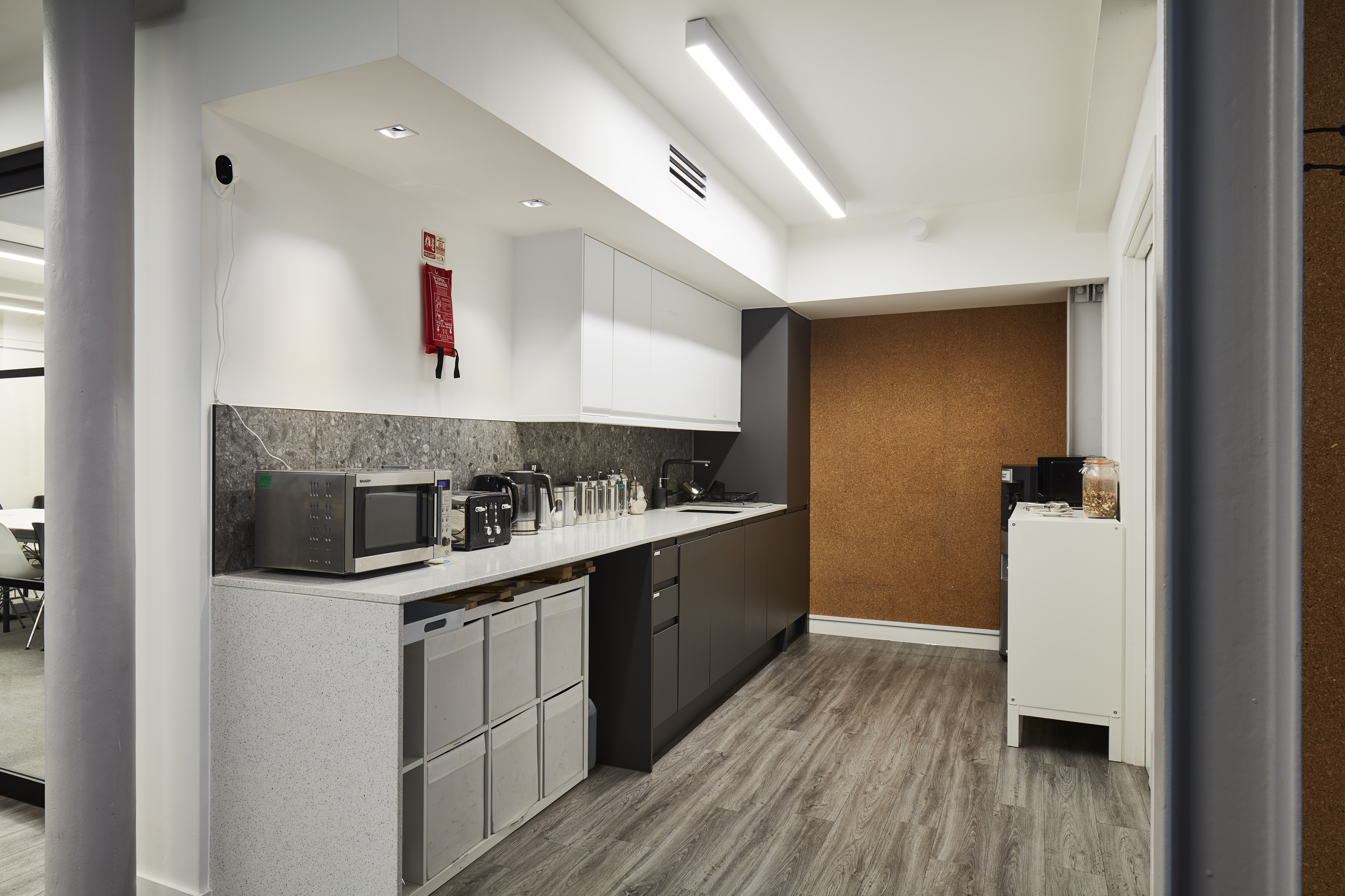 16 Laystall St photo 4