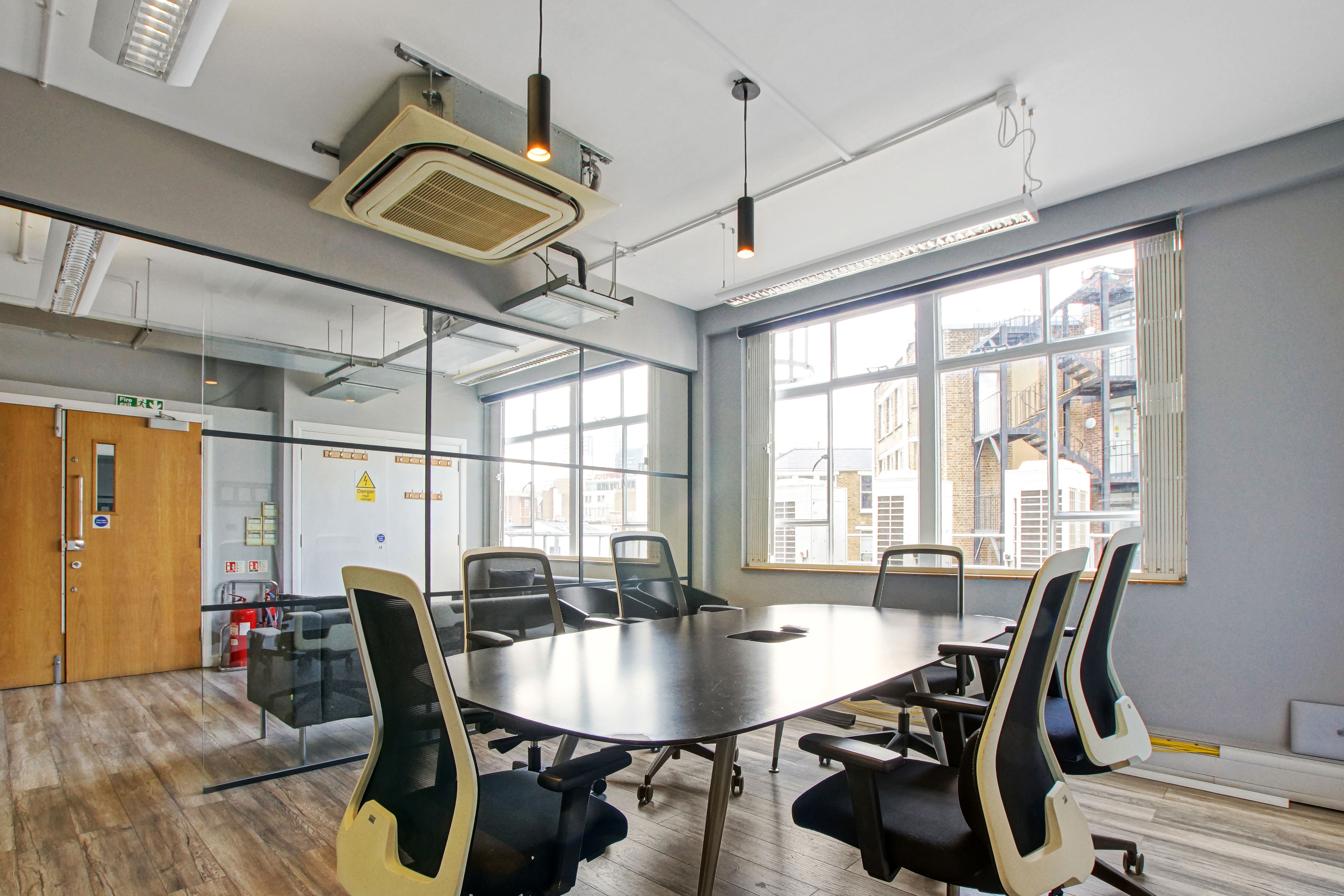 23 Curtain Road photo 6