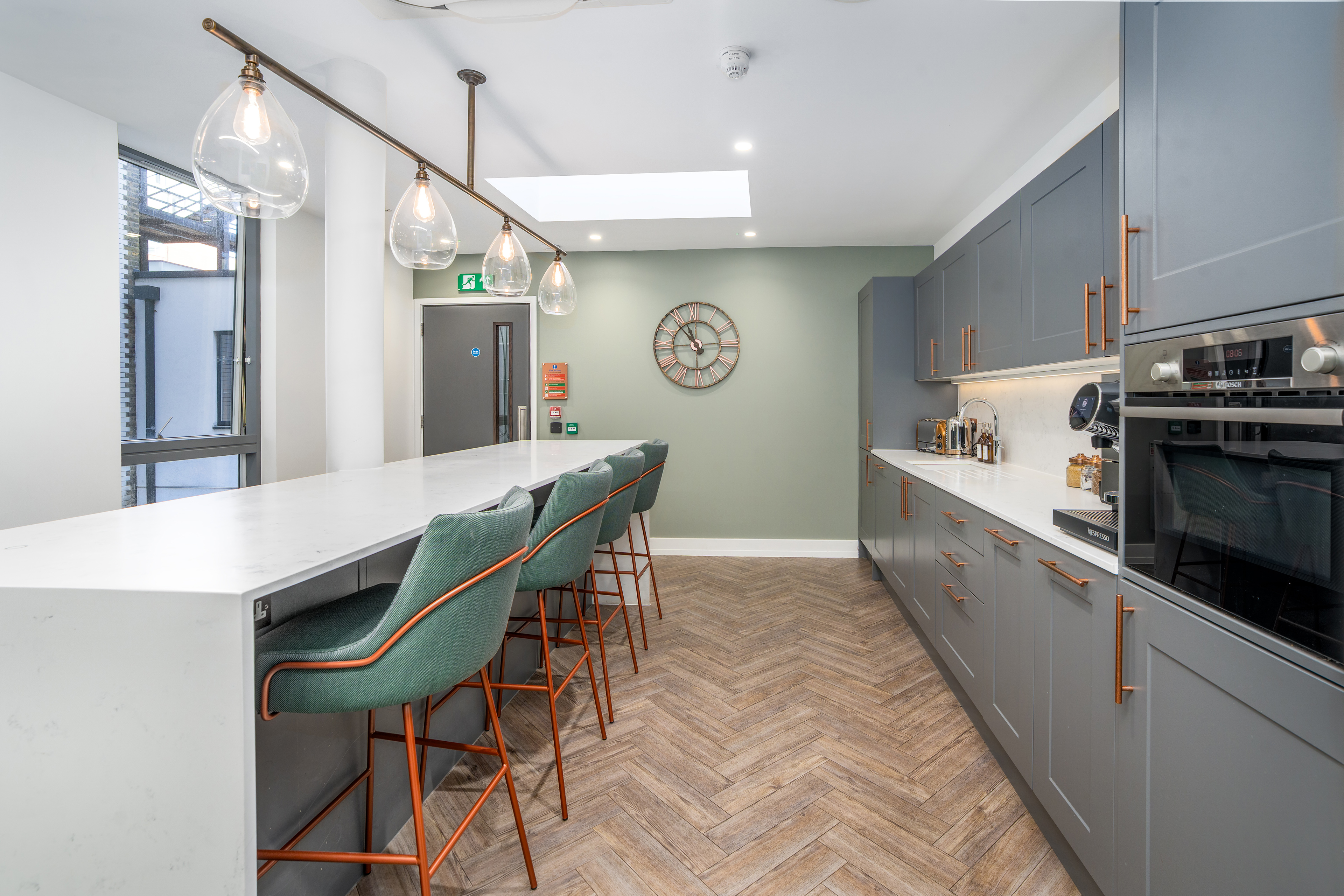  118 Piccadilly photo 11