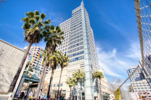 Esquire Plaza photo 2