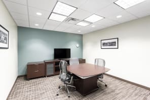 Sun Trust Center photo 9