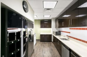Sun Trust Center photo 8