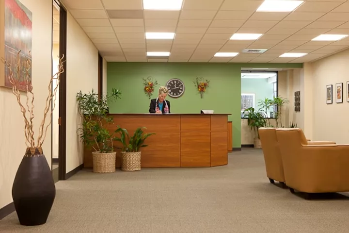1900 W Park Drive photo 3