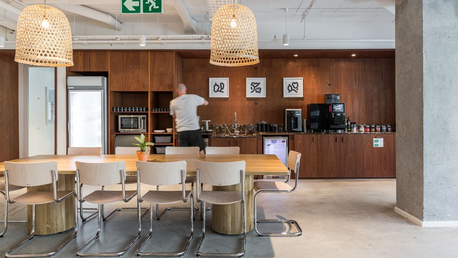 80 Strand photo 7