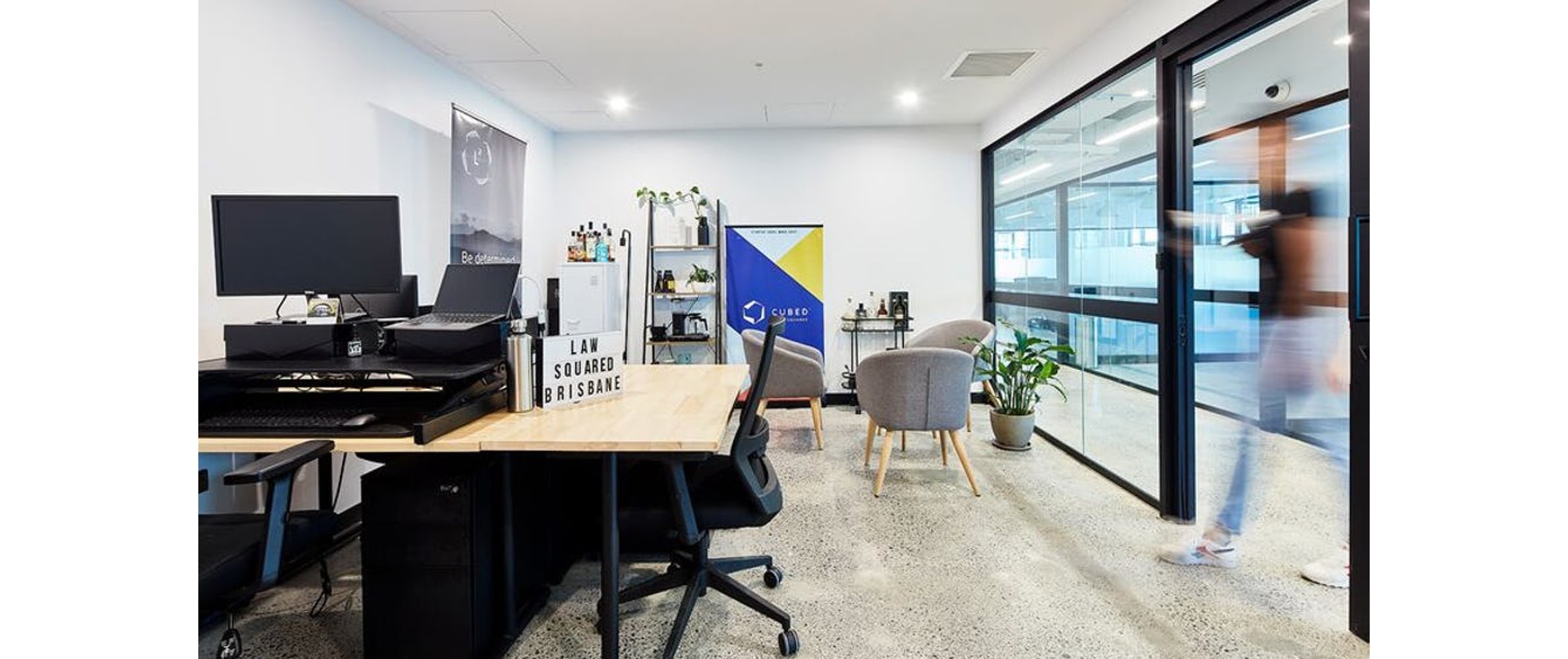 310 Edward St photo 8