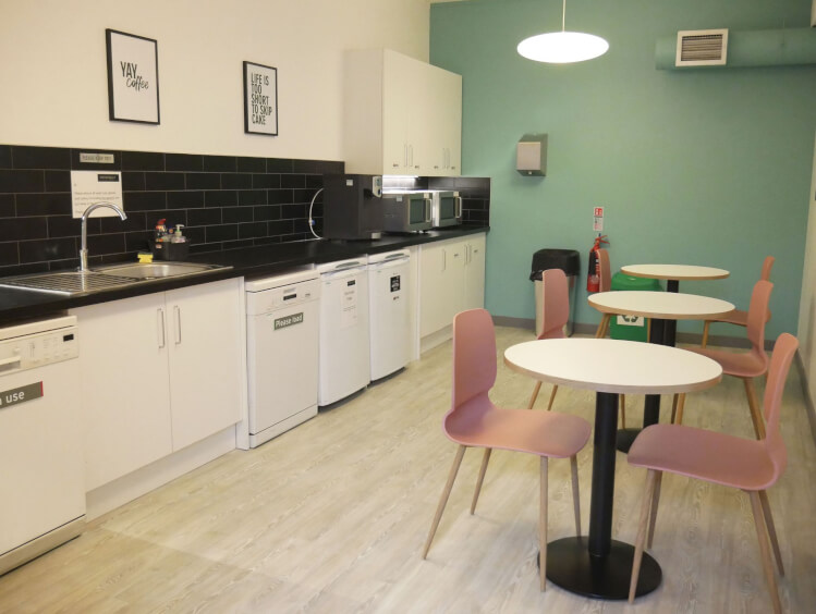 Egham - Paramount House photo 2