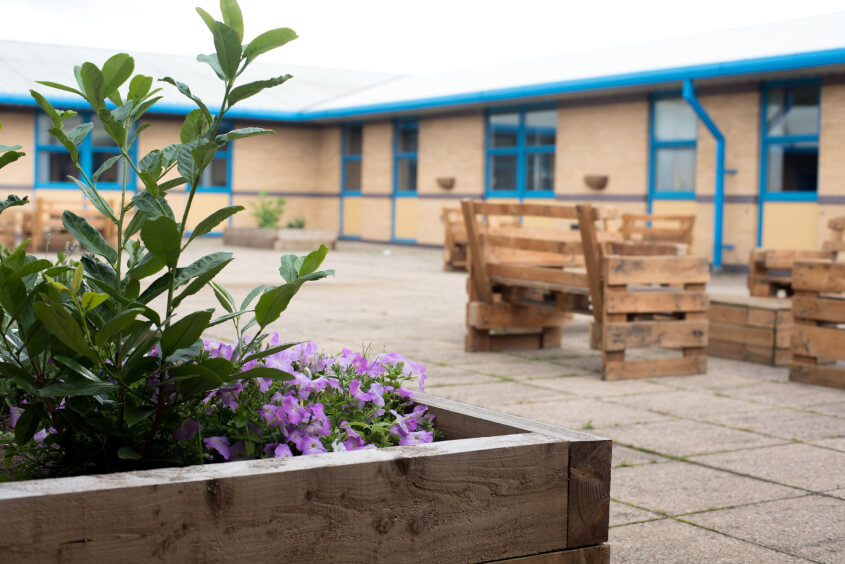 Rotherham - Bradmarsh Business Park photo 4