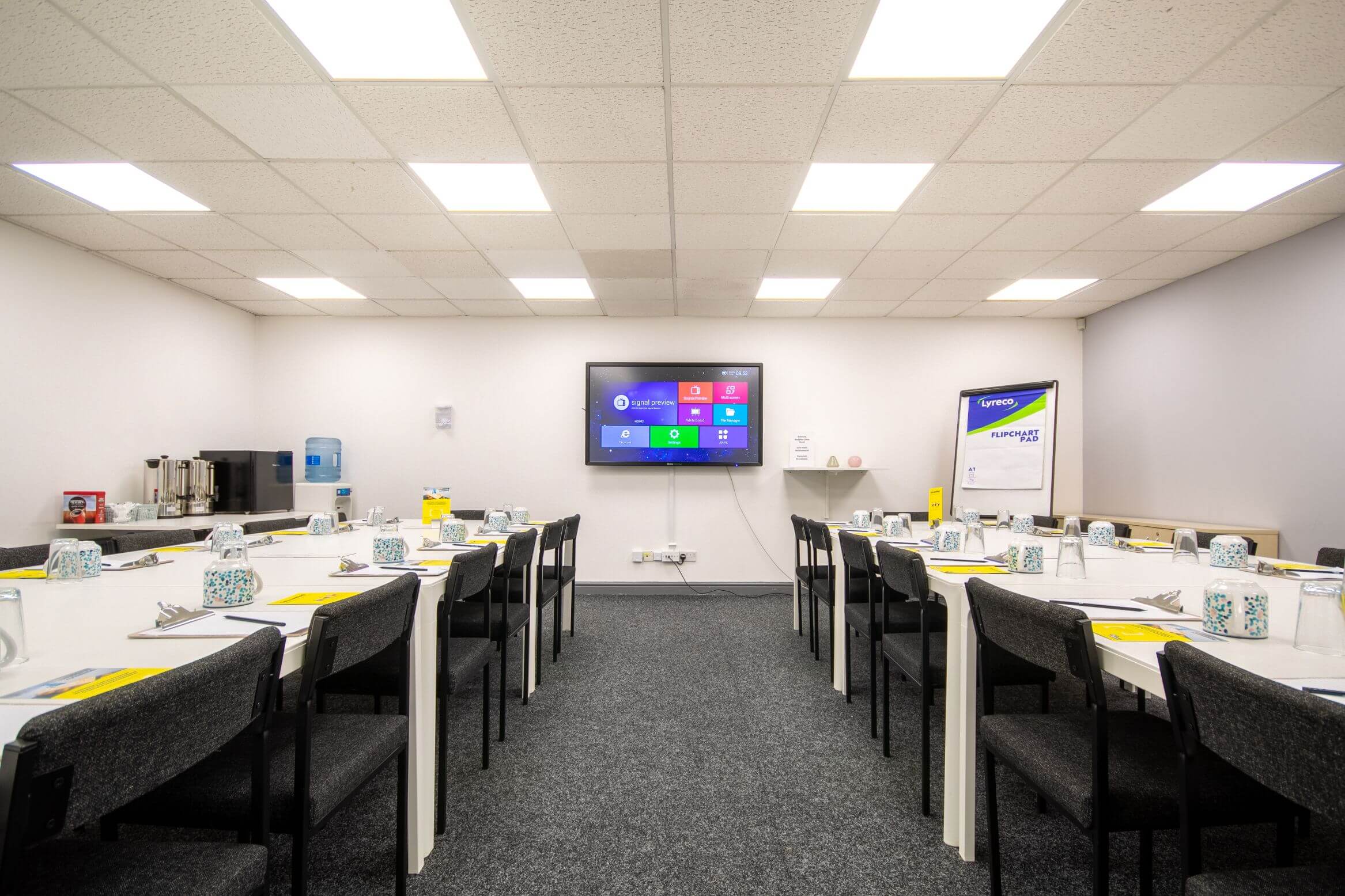 Leeds - Brooklands Court Business Centre photo 7
