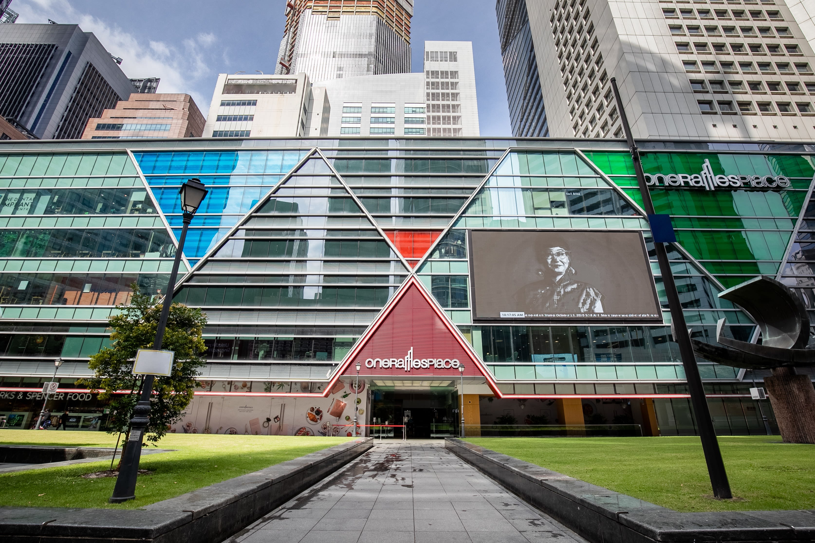 One Raffles Place Mall