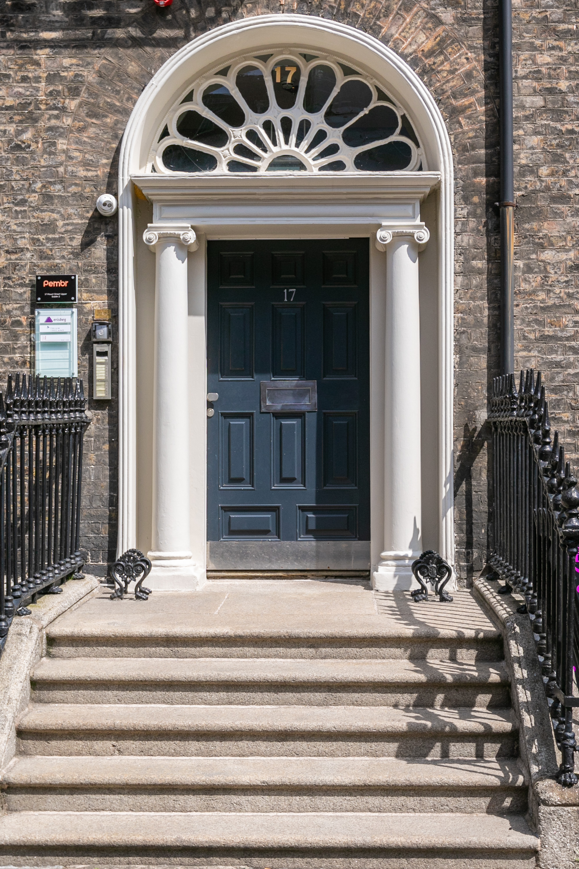 17 Mount Street Upper photo 4