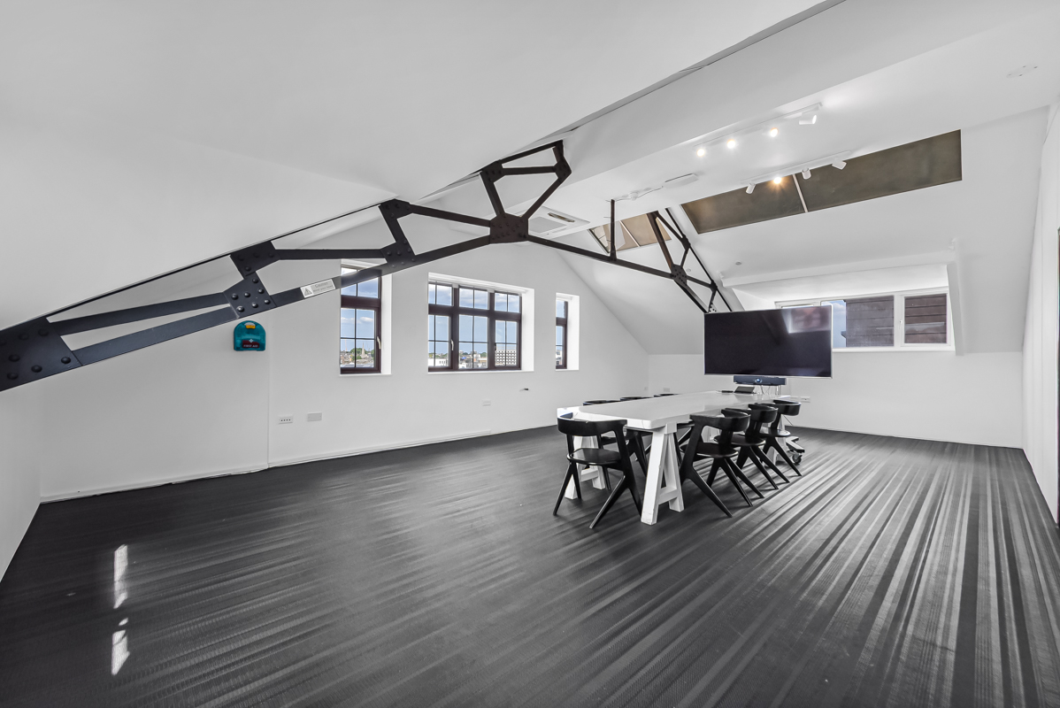 Spring House photo 5