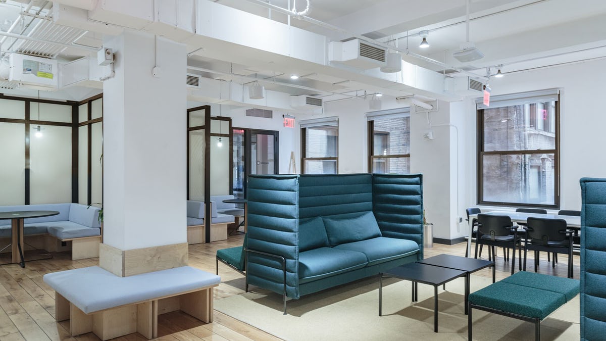 11 Park Place photo 5