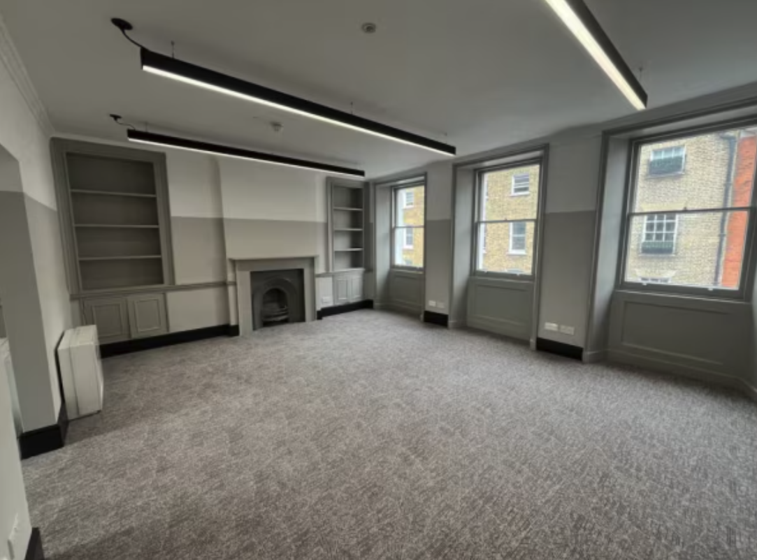 12 South Molton Street photo 2
