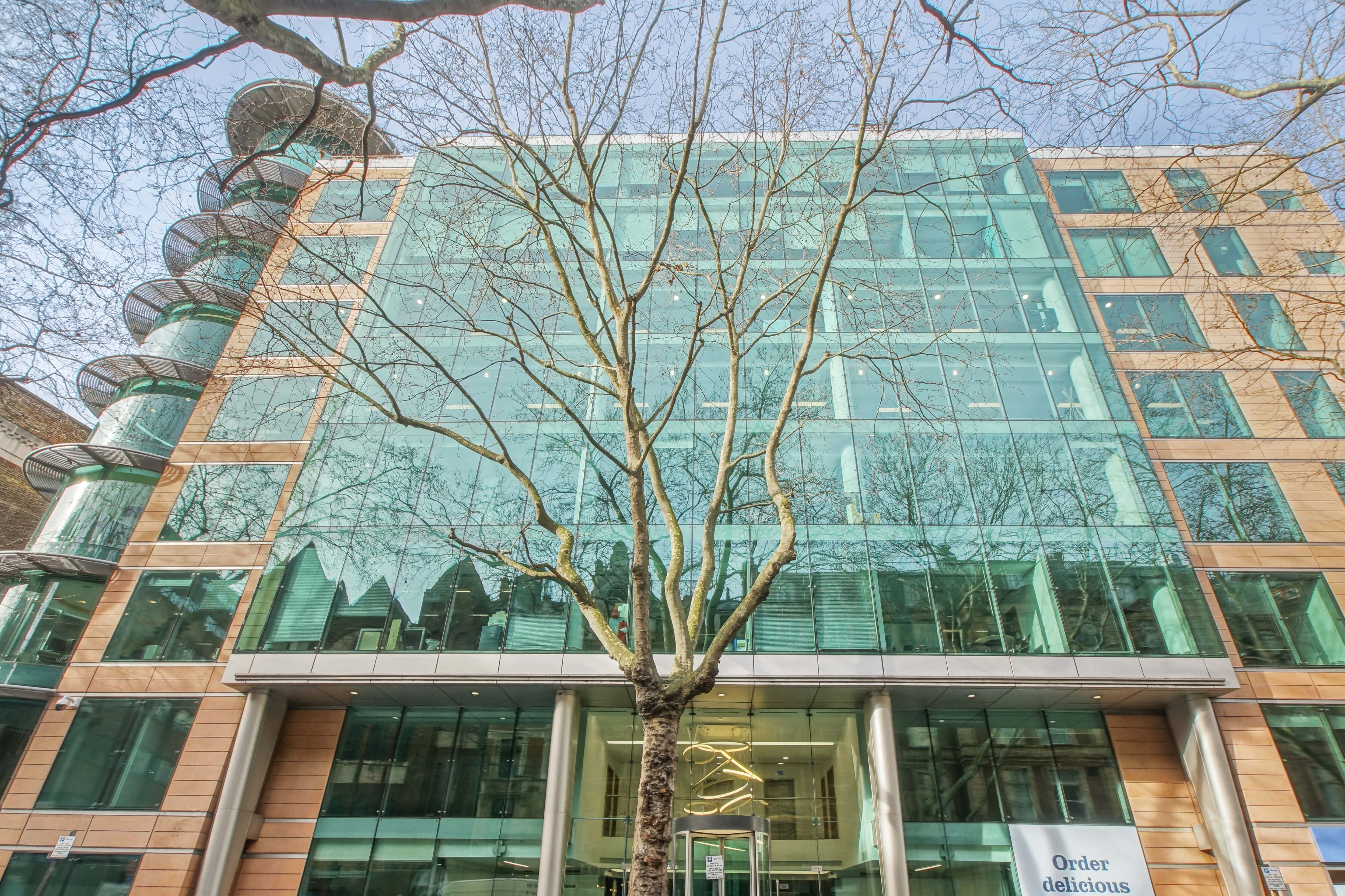 151 Shaftesbury Avenue photo 9