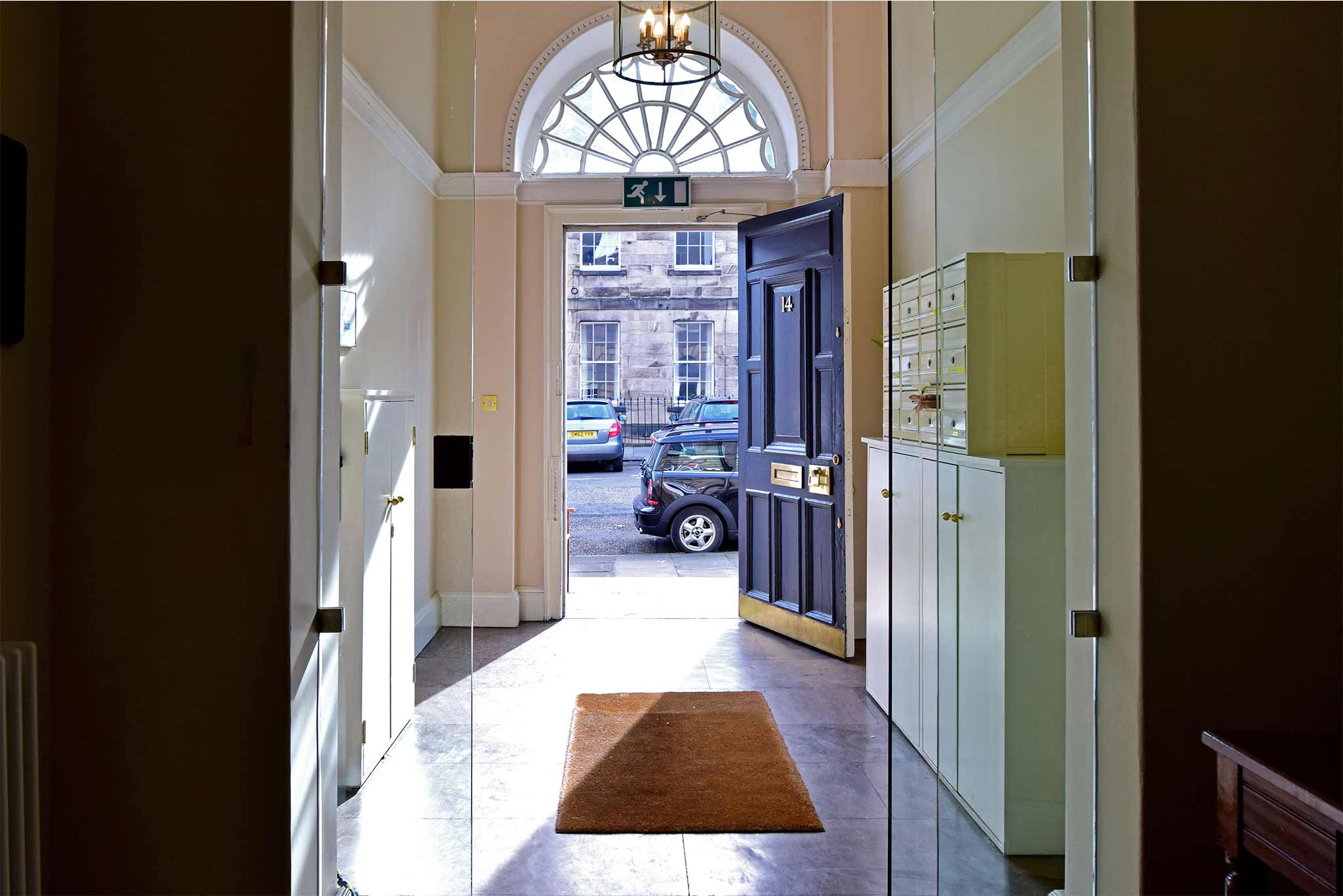 14 Albany Street photo 4