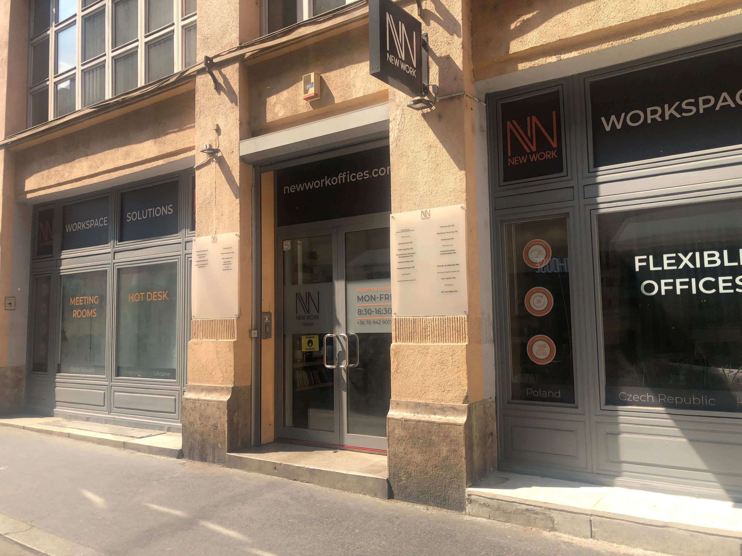 Anker Business Center