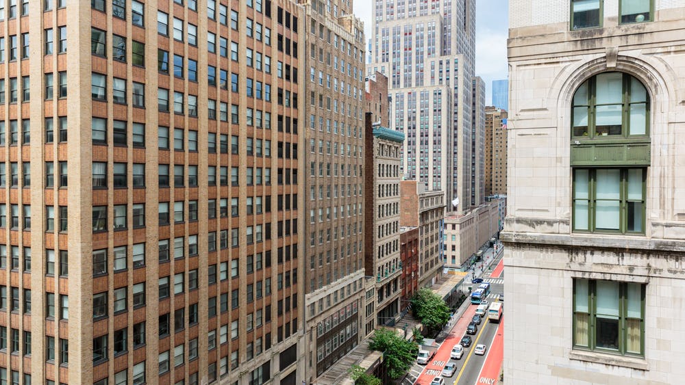 185 Madison Ave photo 4