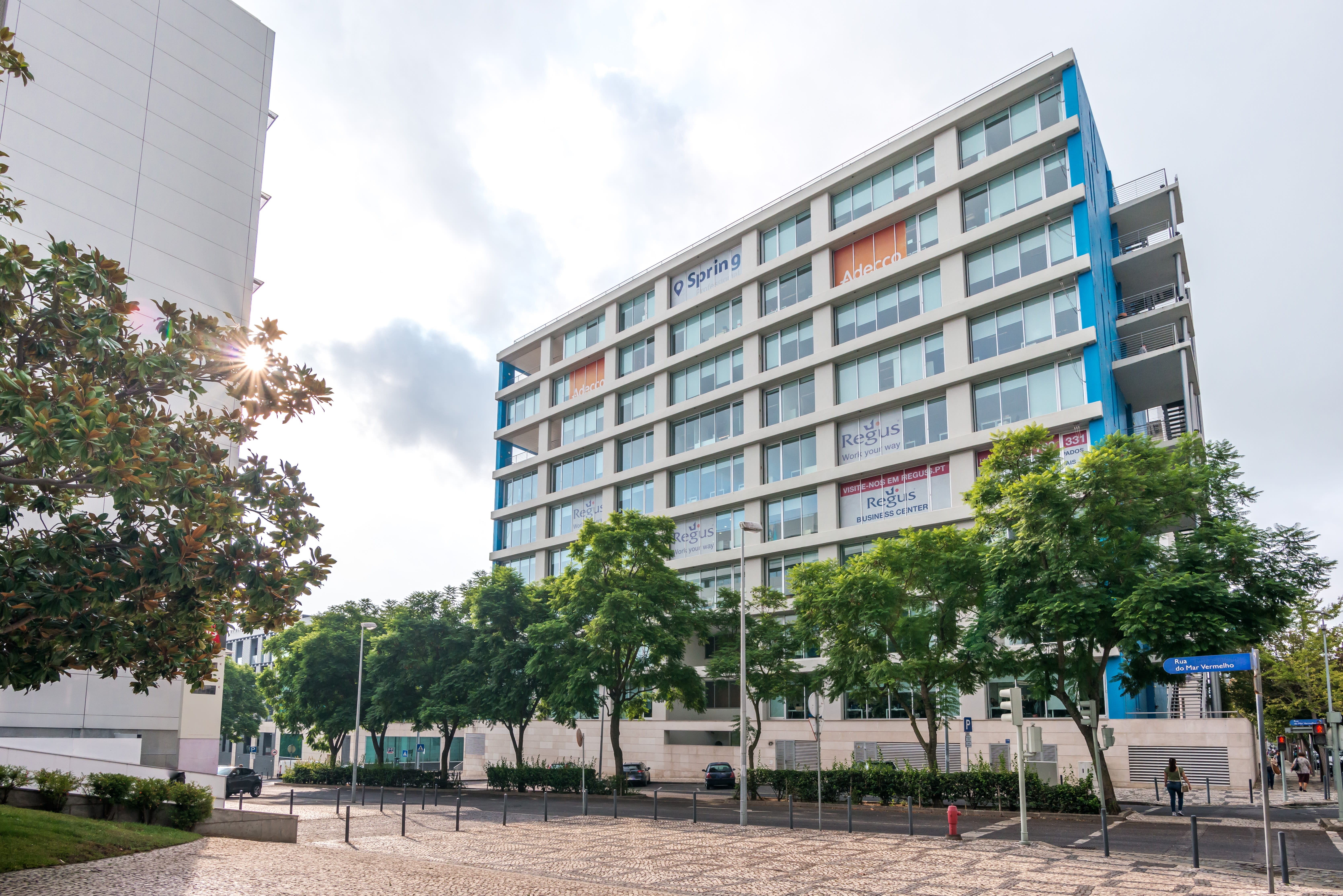 Mar Vermelho Building