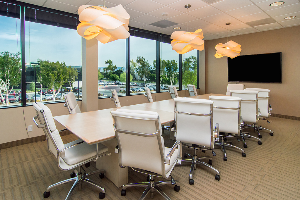 Von Karman Corporate Center photo 5