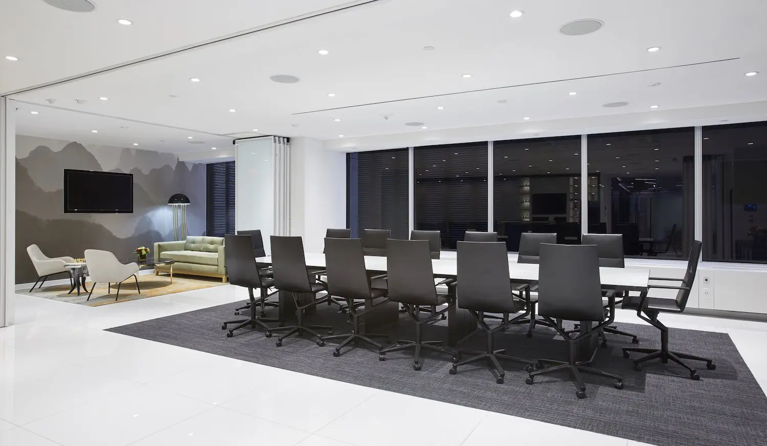 1185 Avenue of the Americas photo 3