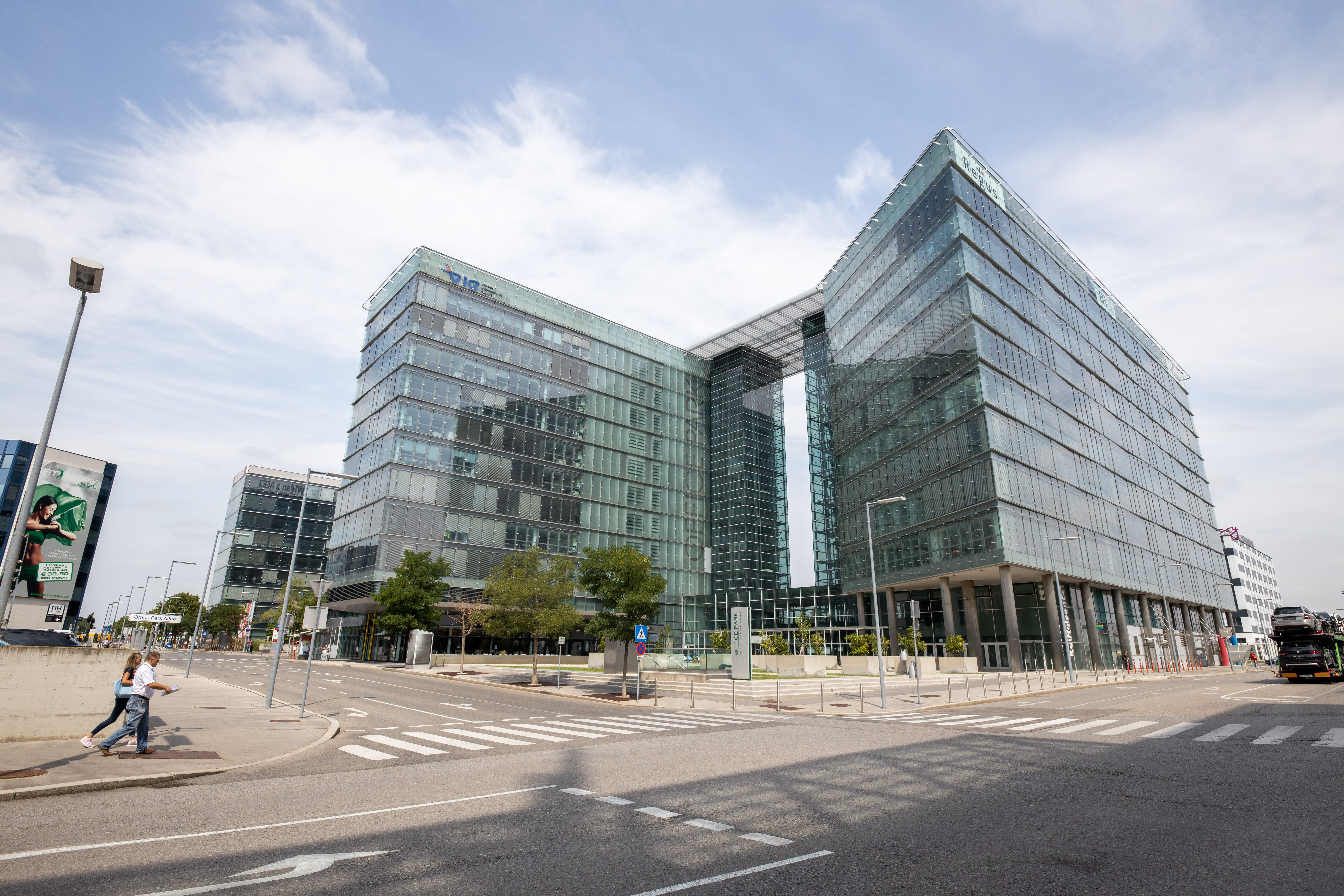 Airport office park I