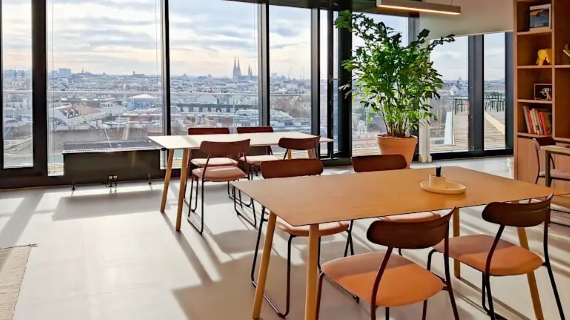 Julius-Tandler-Platz 3