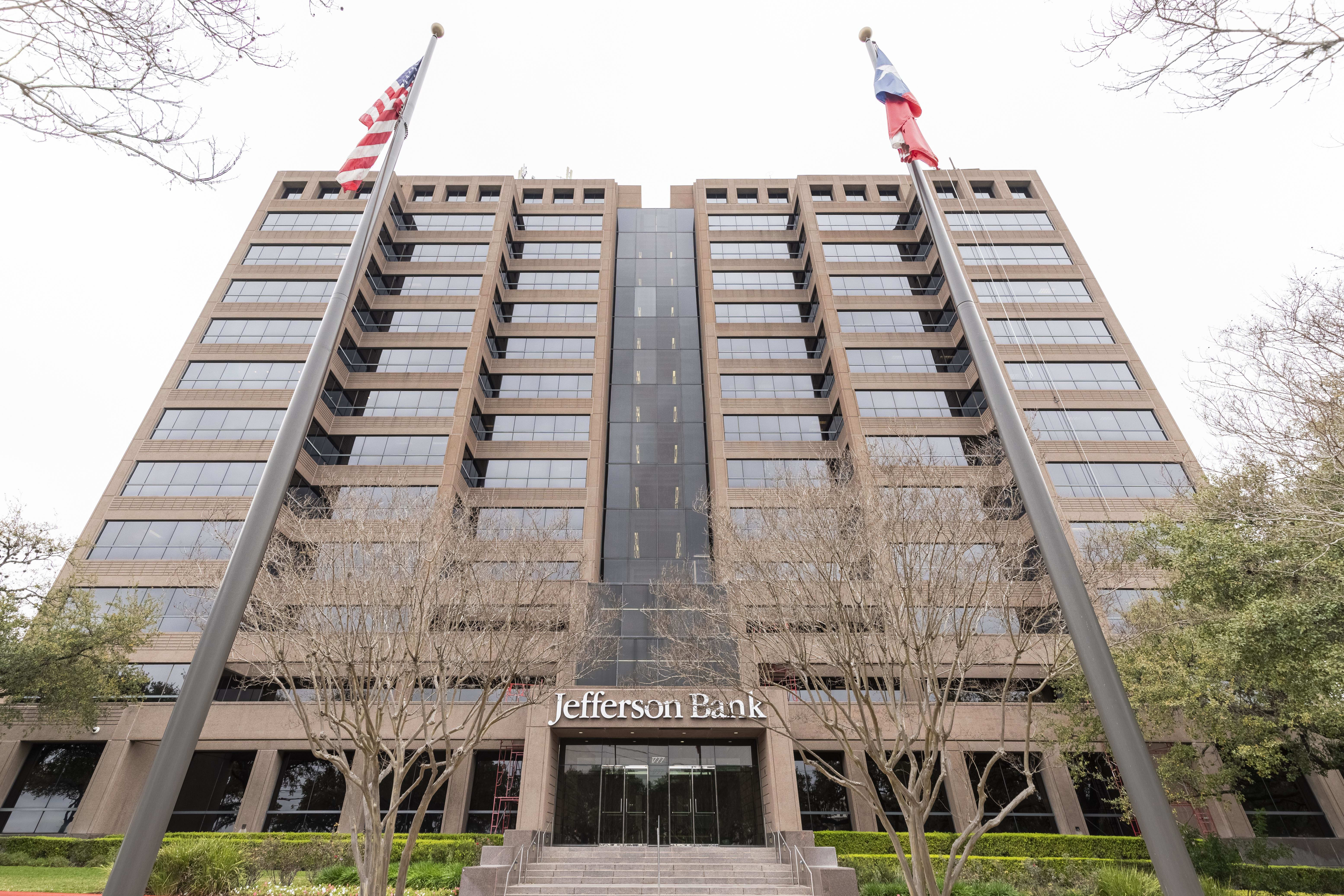 1777 North East Loop 410