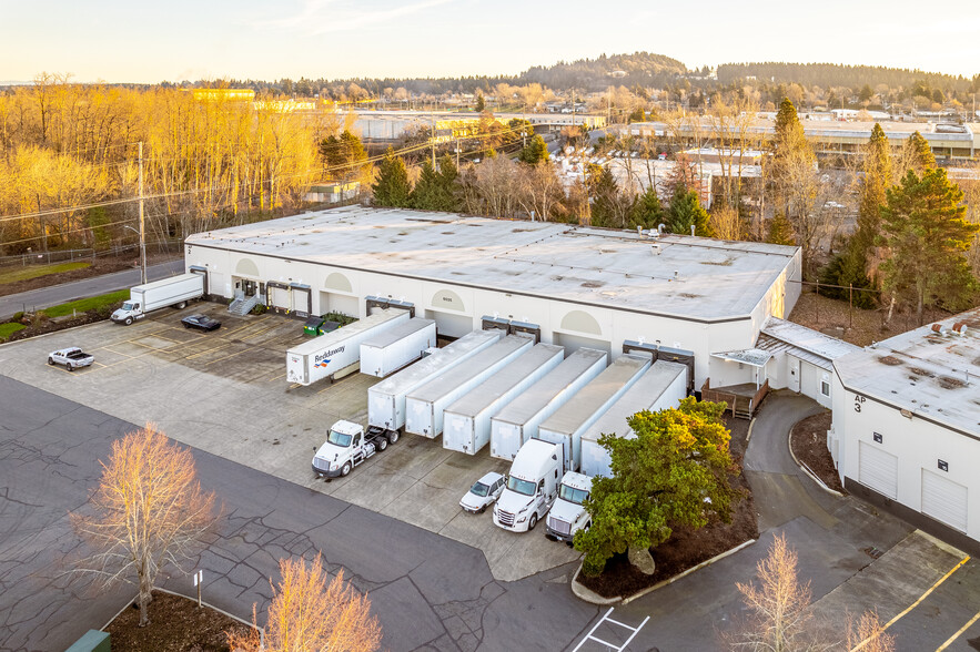 Portland (Bldg 2) photo 6