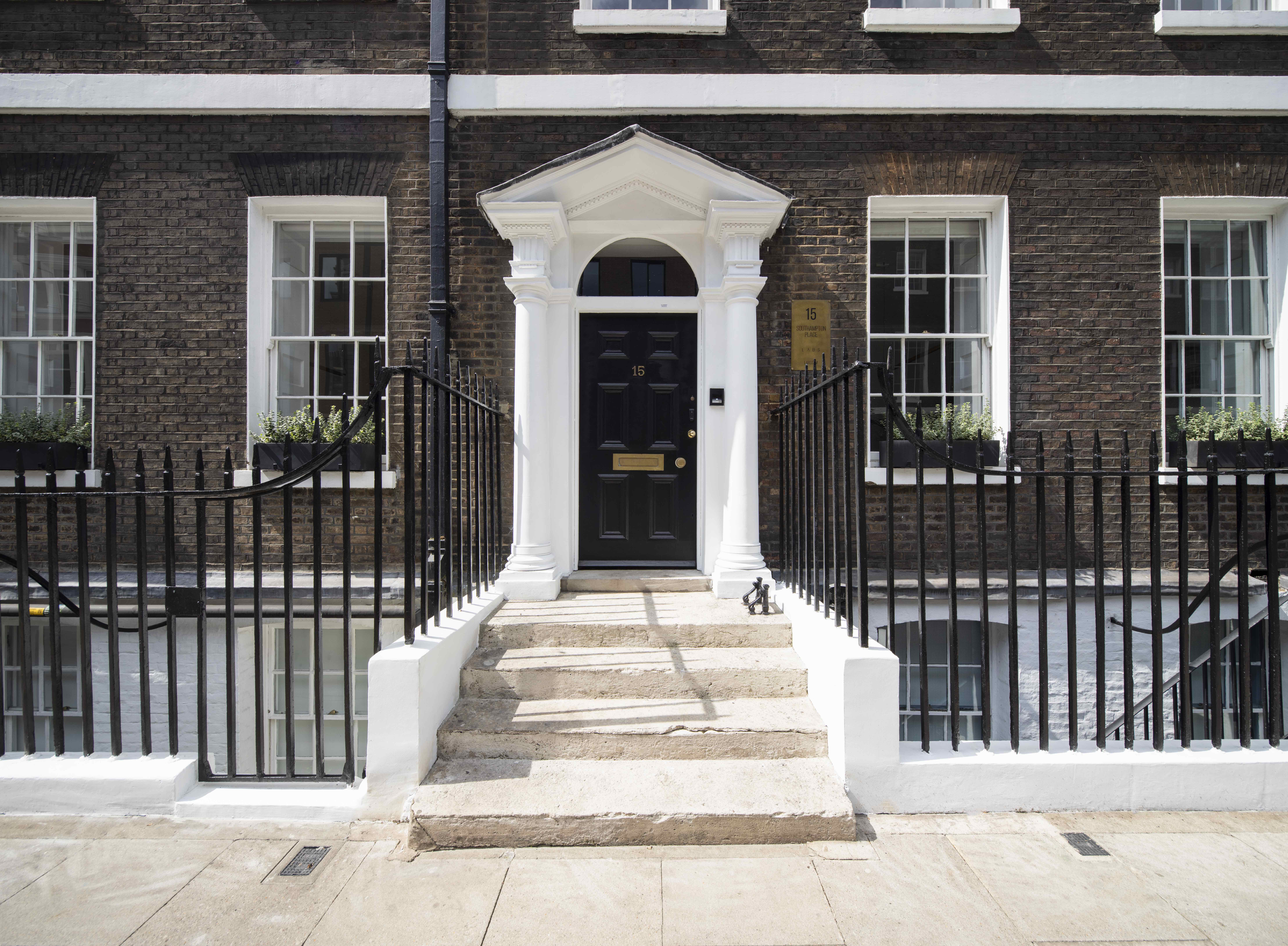 LABS 14-15 Southampton Place photo 4