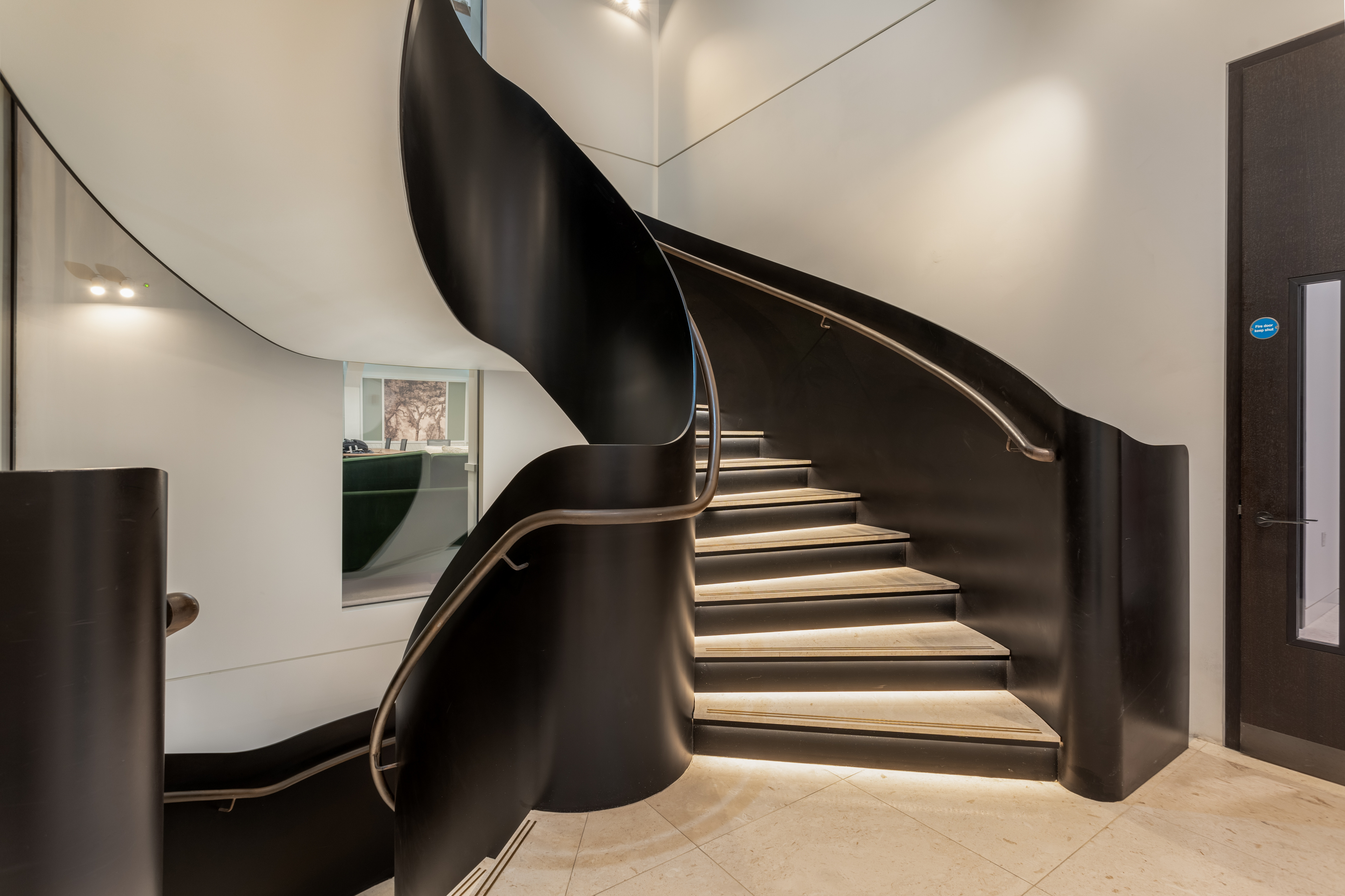 75 Grosvenor Street photo 4