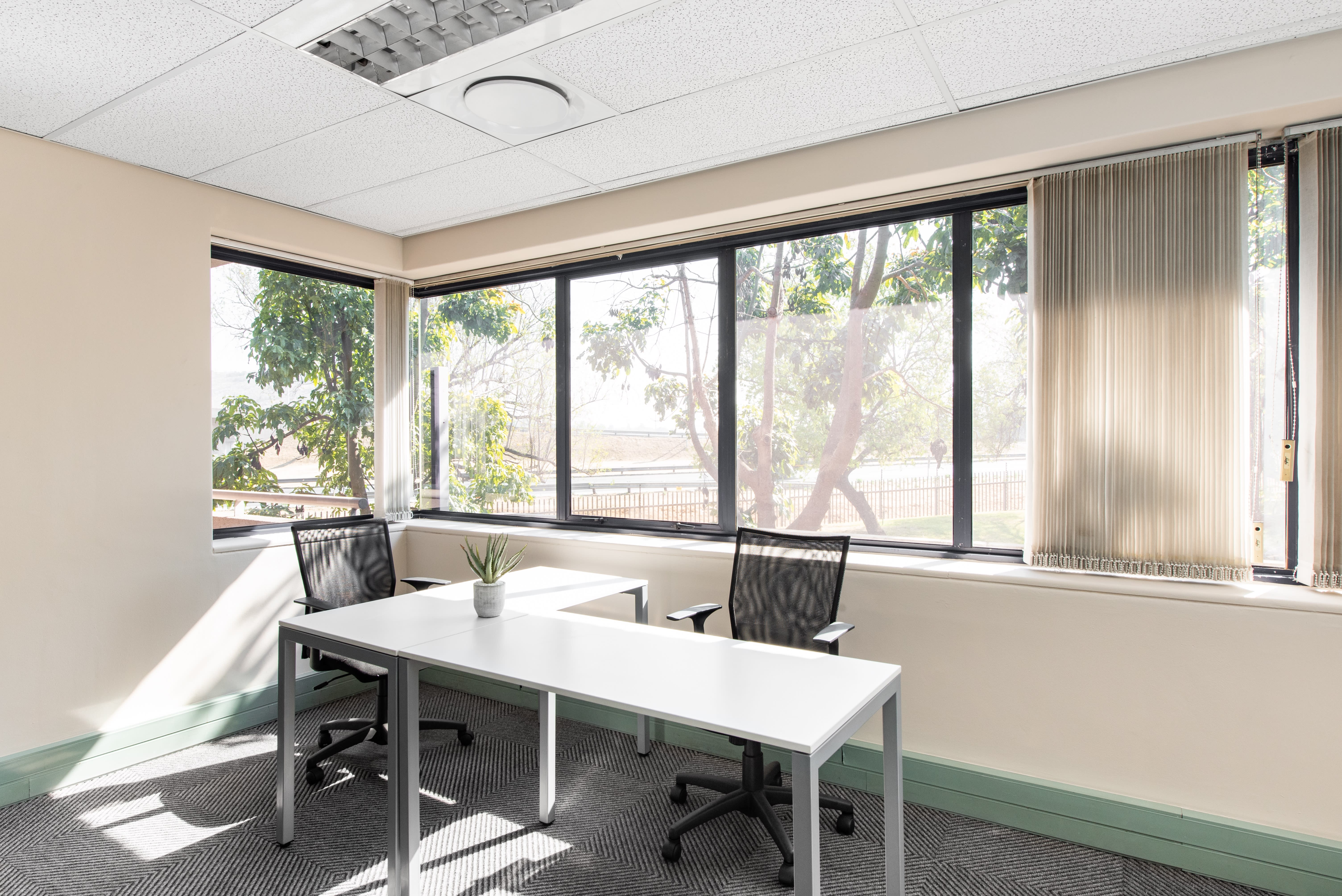AMR 3 Office Park photo 3