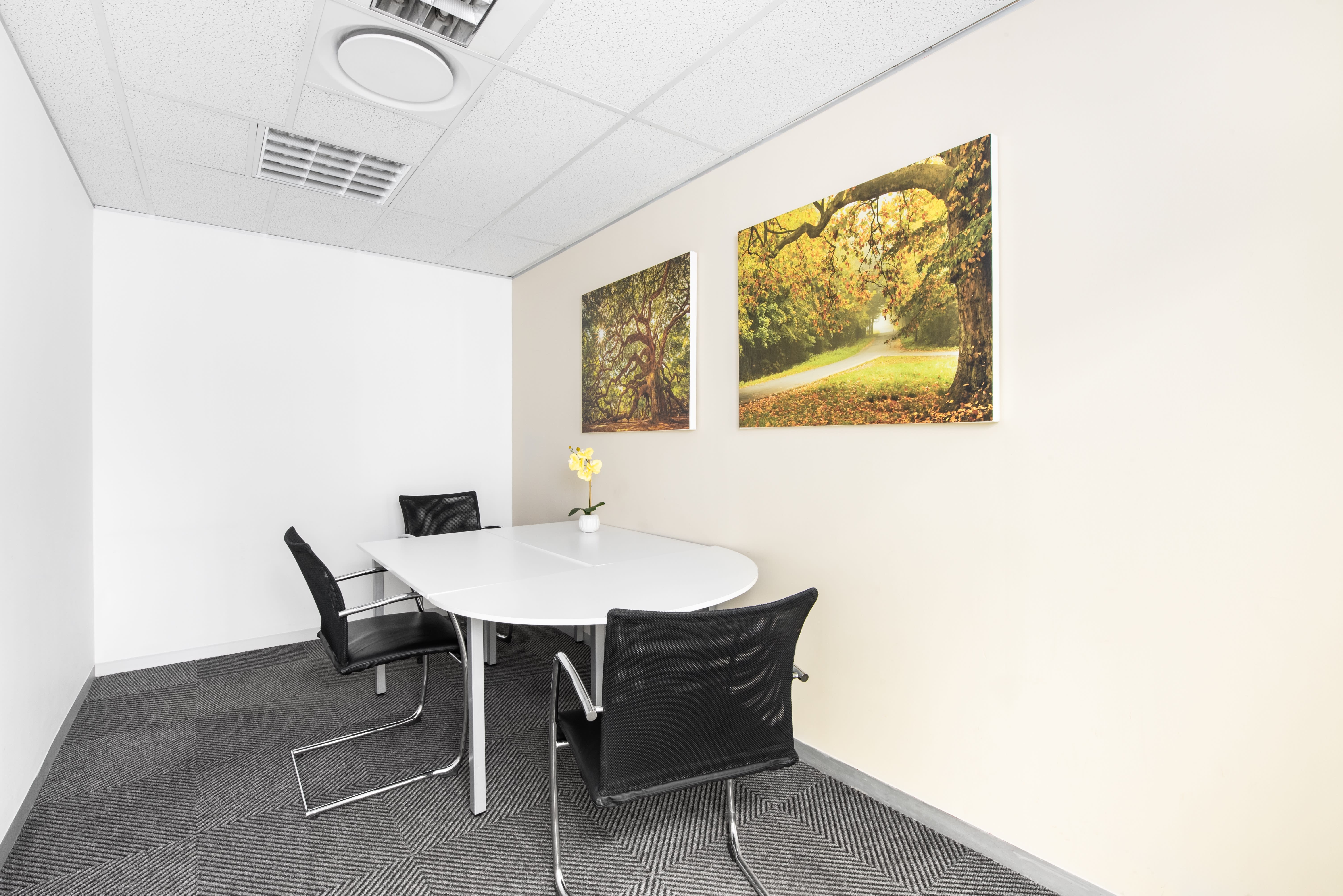 AMR 3 Office Park photo 4