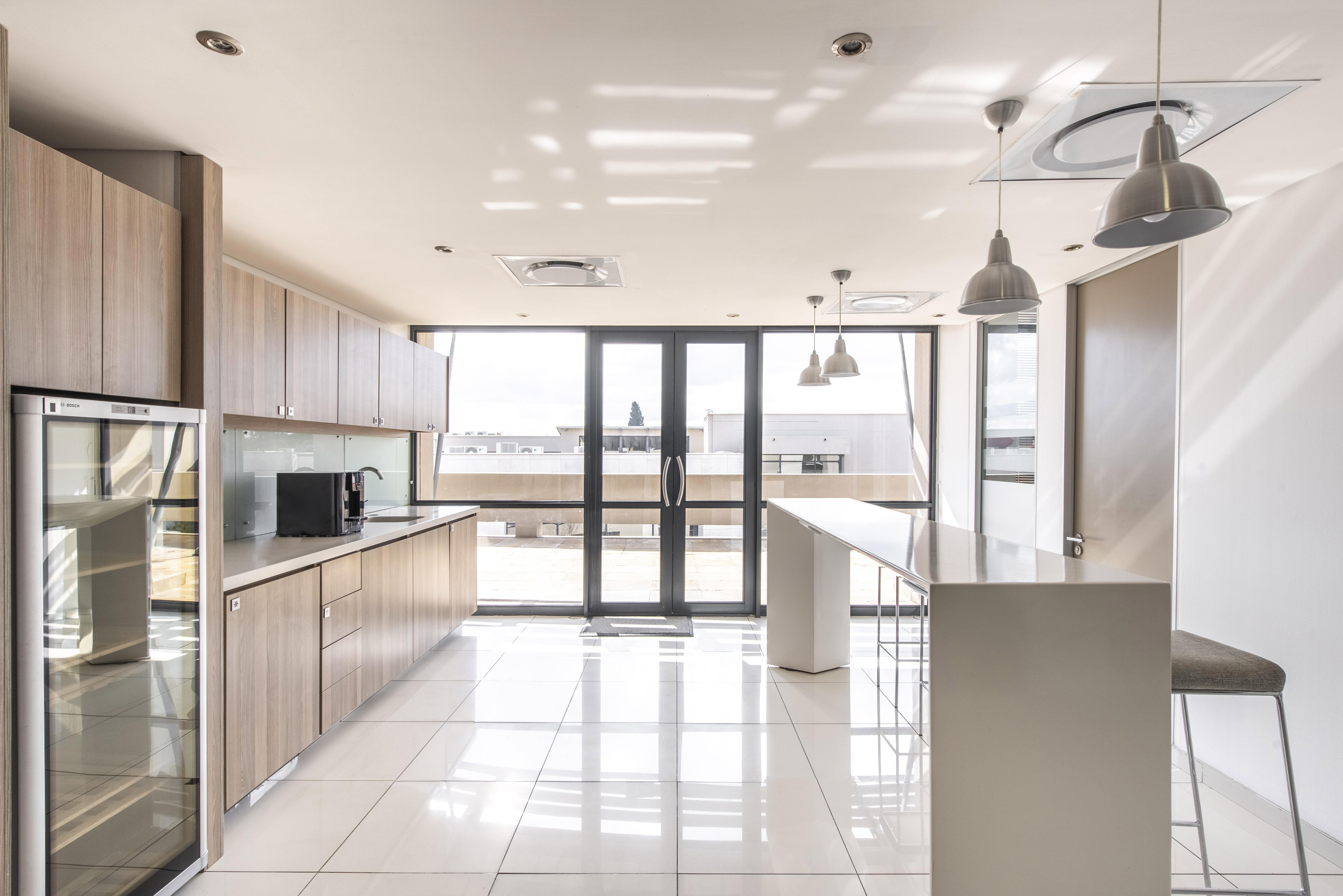 Steven House photo 4