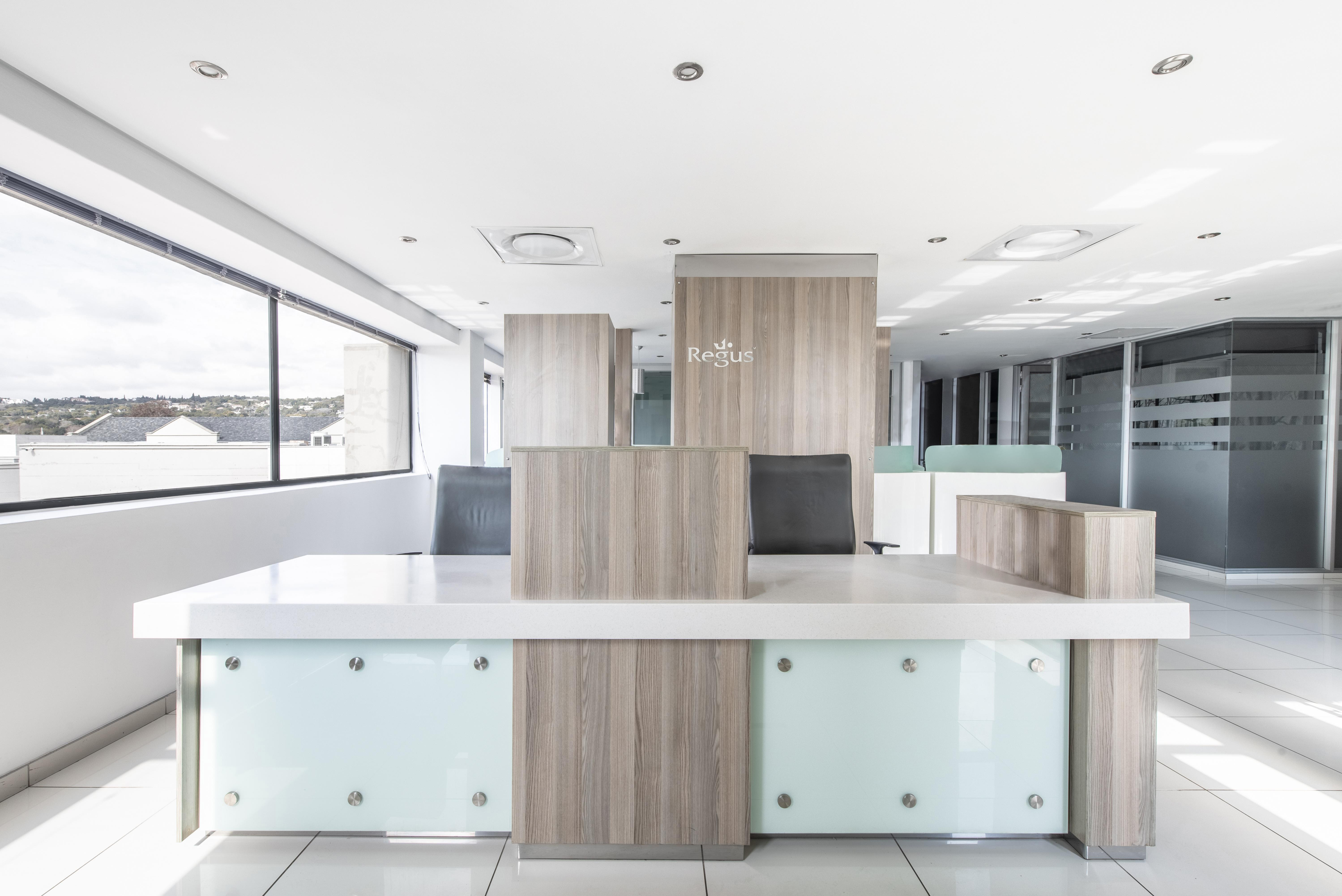 Steven House photo 6
