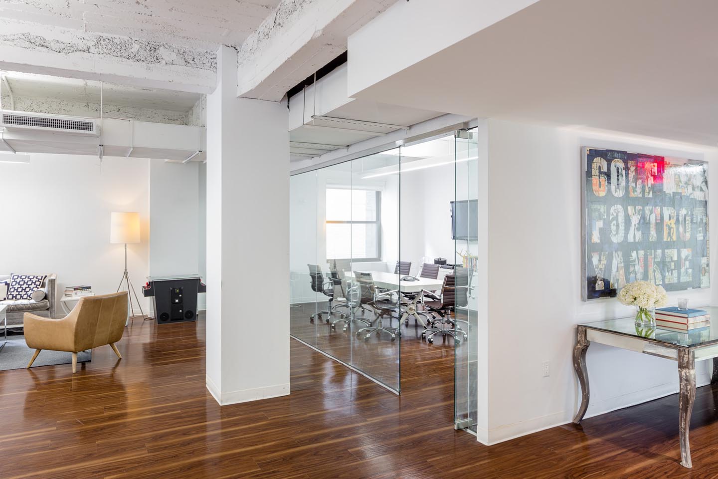 211 East 43rd Street photo 2