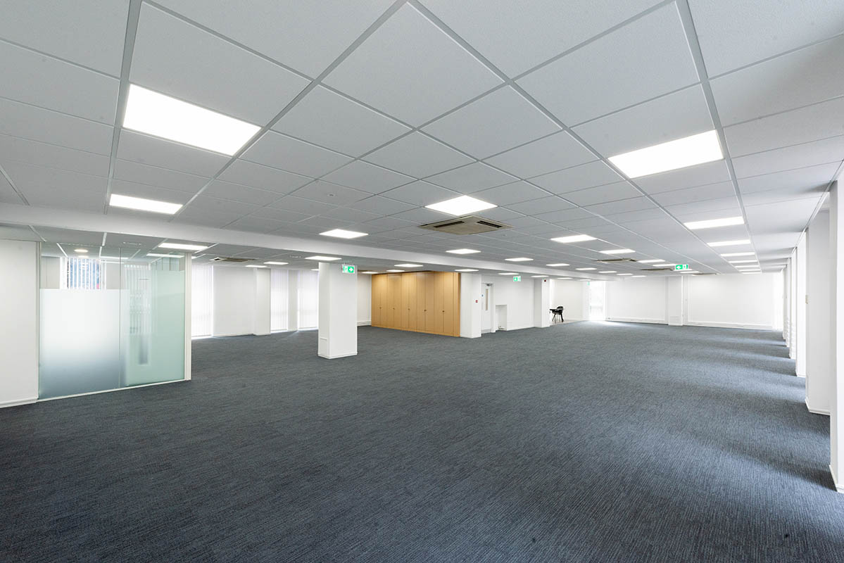 Crown House photo 5