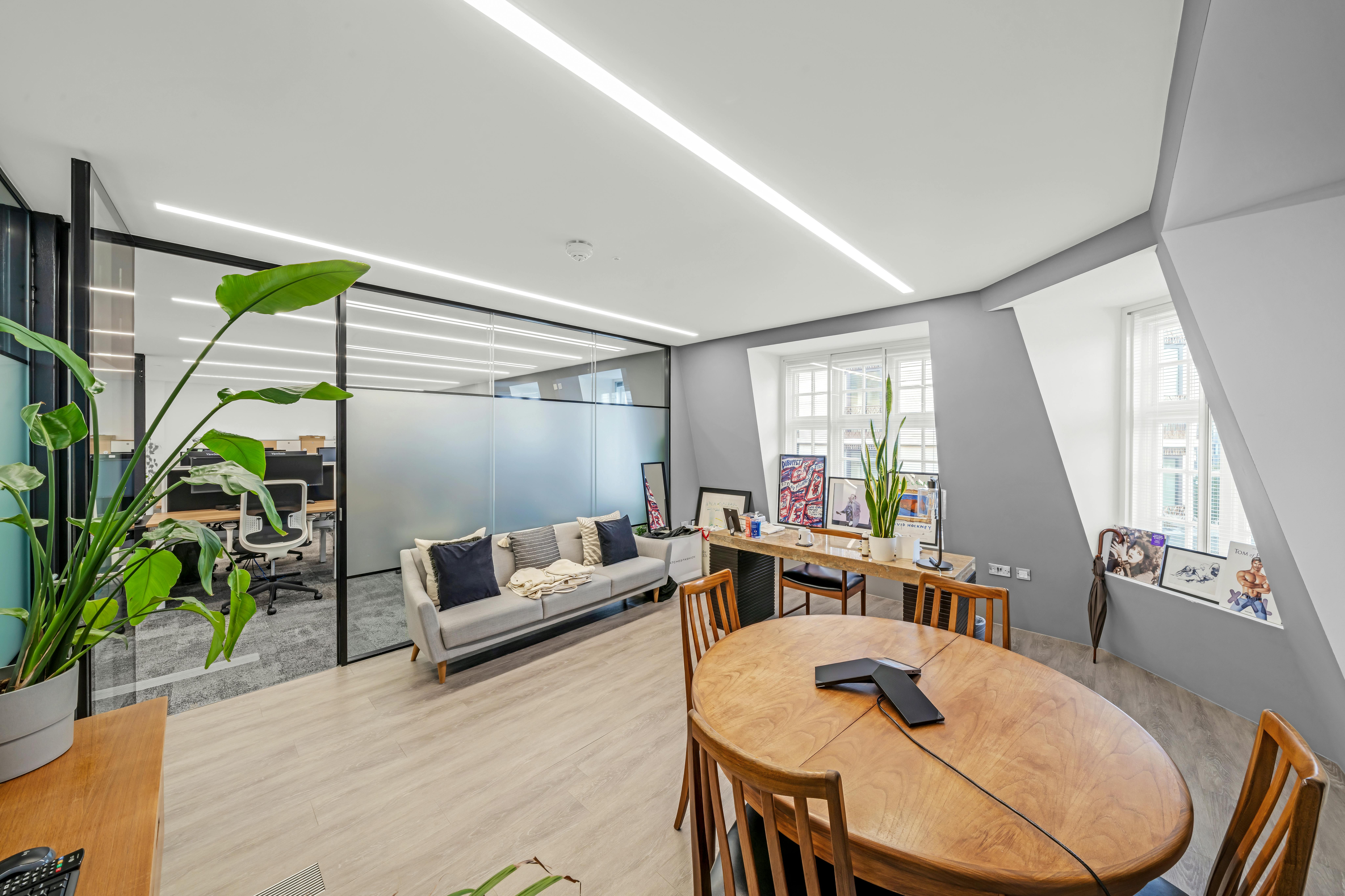 180 Great Portland Street photo 11