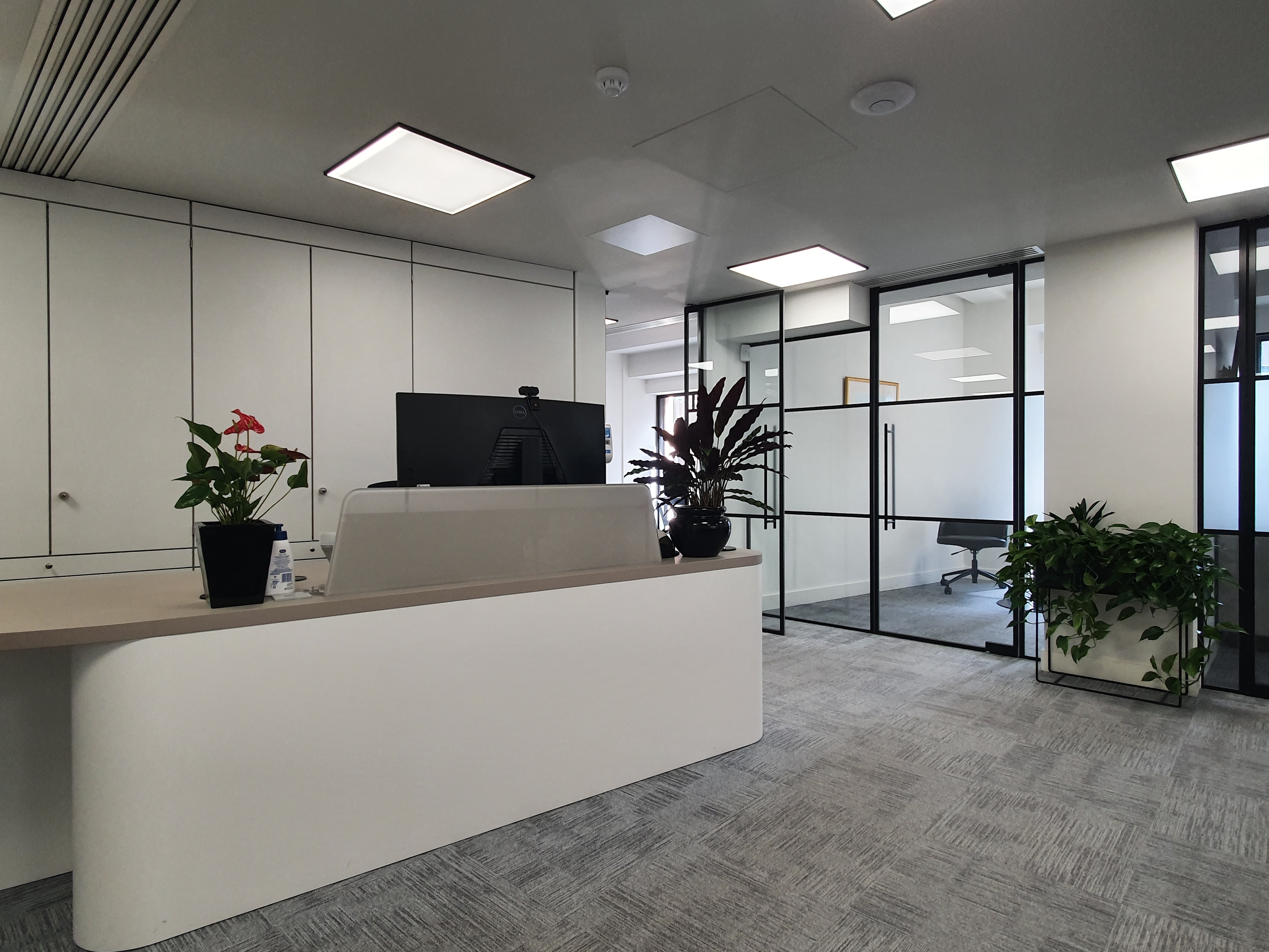 3 Copthall Avenue photo 2