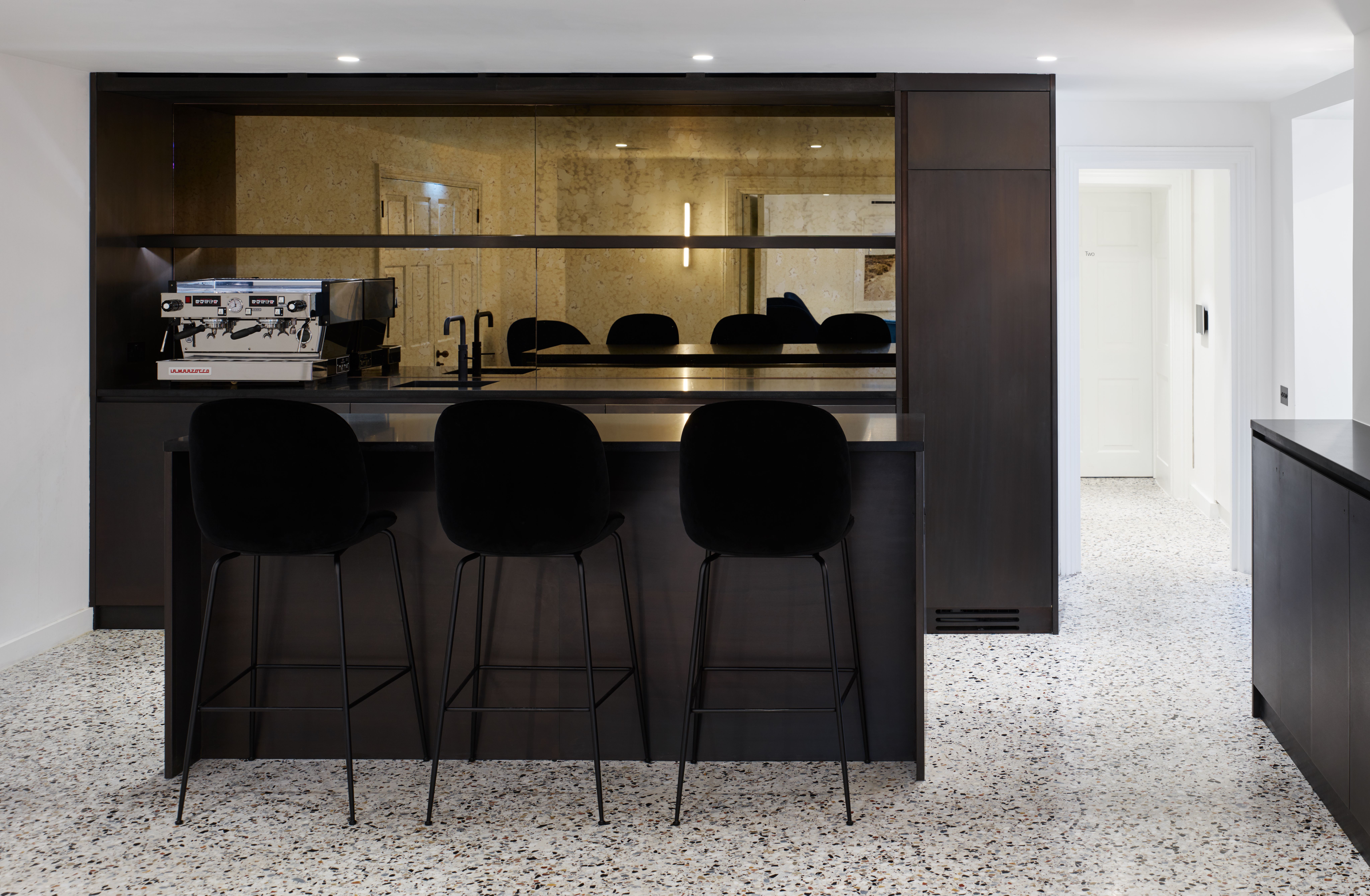17 Portland Place photo 3