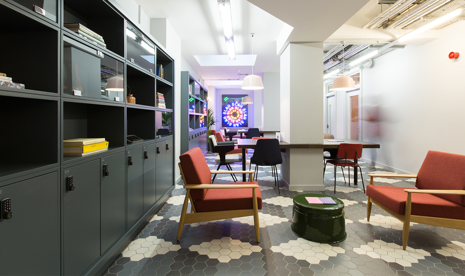 81 Rivington Street photo 4