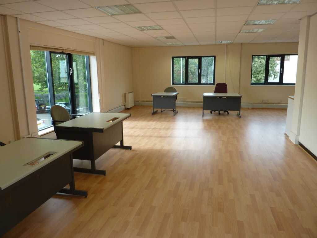 Evelyn Court photo 5