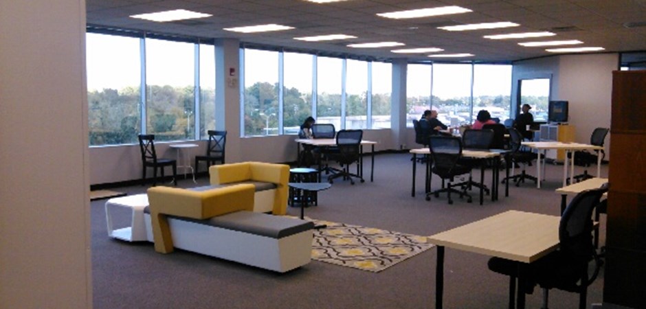 Houston Business Lounge