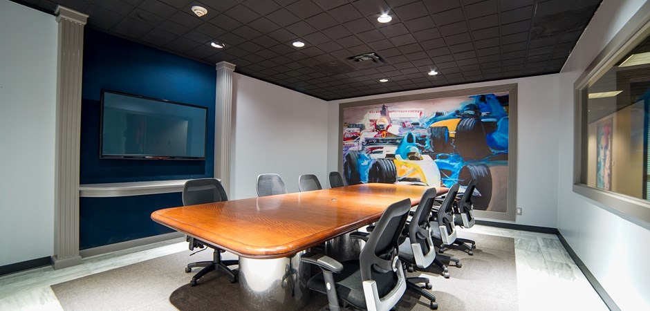 Houston Business Lounge photo 4