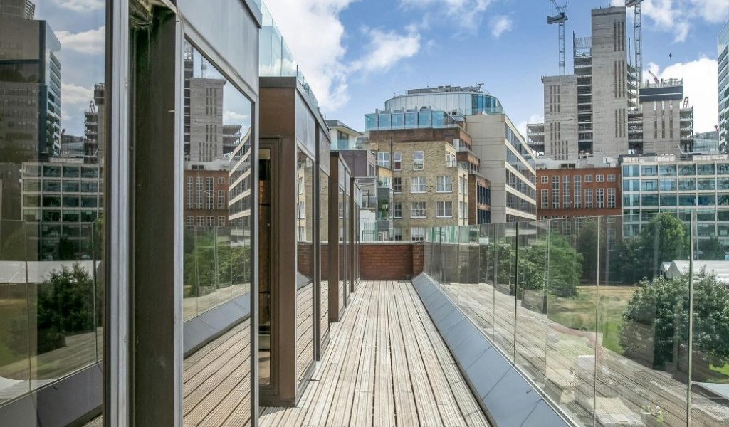 30 City Road photo 3