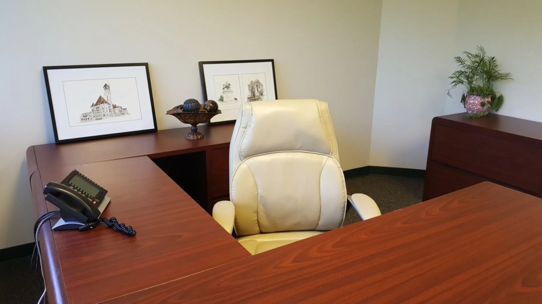 Creve Coeur Workspace photo 9