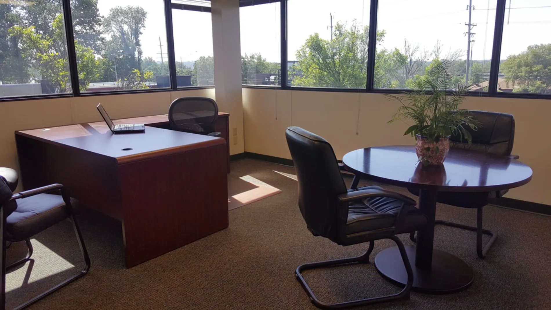 Creve Coeur Workspace photo 4
